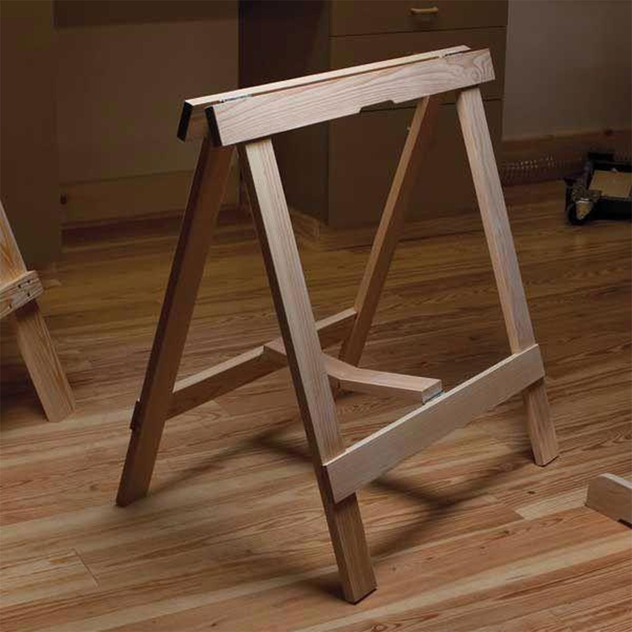 Woodworking Project Paper Plan to Build Sawhorse Roundup