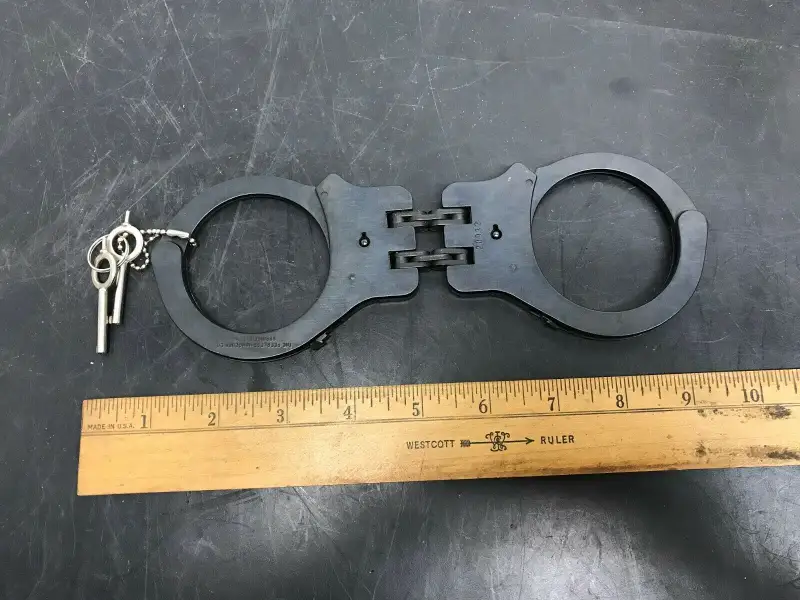 VINTAGE PEERLESS HINGED HANDCUFFS MATCHING SERIAL NUMBER TO BOX NEW OLD STOCK