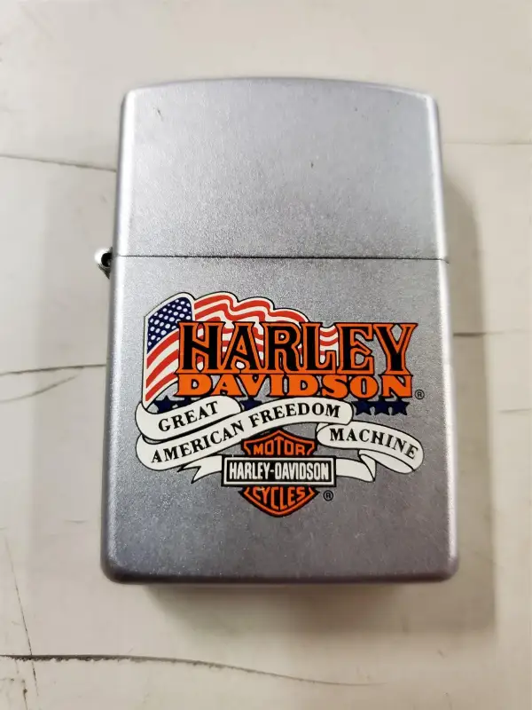 Zippo Harley-Davidson 2001 Satin chrome Great American Freedom Machine B 02 USA