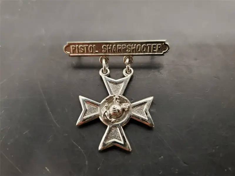 Vtg U.S. Marine Corps Pistol Sharpshooter Pin Badge of Honor Insignia OEC2-81