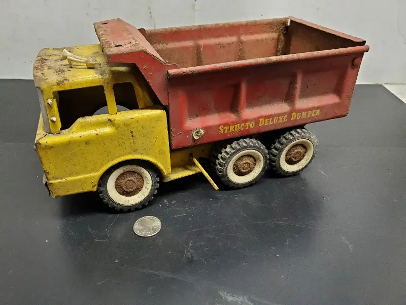 Vtg Structo Pressed Steel Toy “Structo Deluxe Dumper” Circa 1950’s Red/Yellow