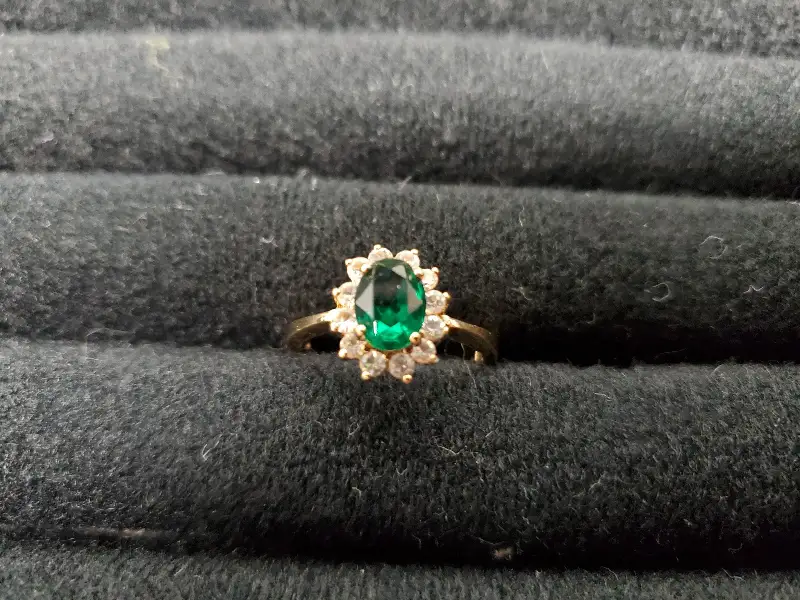 Womens 14KT Gold Electro-Plate Large Emerald Cubic Zirconia Ring Jewelry Sz 8.5