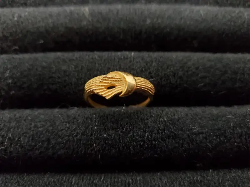Womens 14KT Gold Electro-Plate Gold Knot Ring Jewelry Sz 9.5 Present Classy Gift