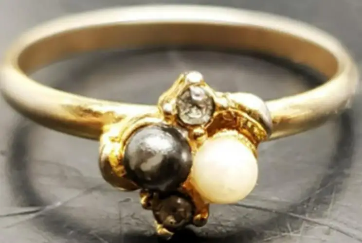 Womens 14KT Gold Electro-Plate Onyx Pearl Cubic Zirconia Gems Ring Jewelry Sz9.5