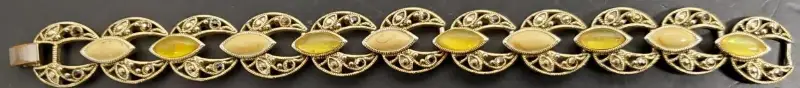 Women’s Bracelet Yellow Jade Amber Opal Ornate Gorgeous Pattern Jewelry Present