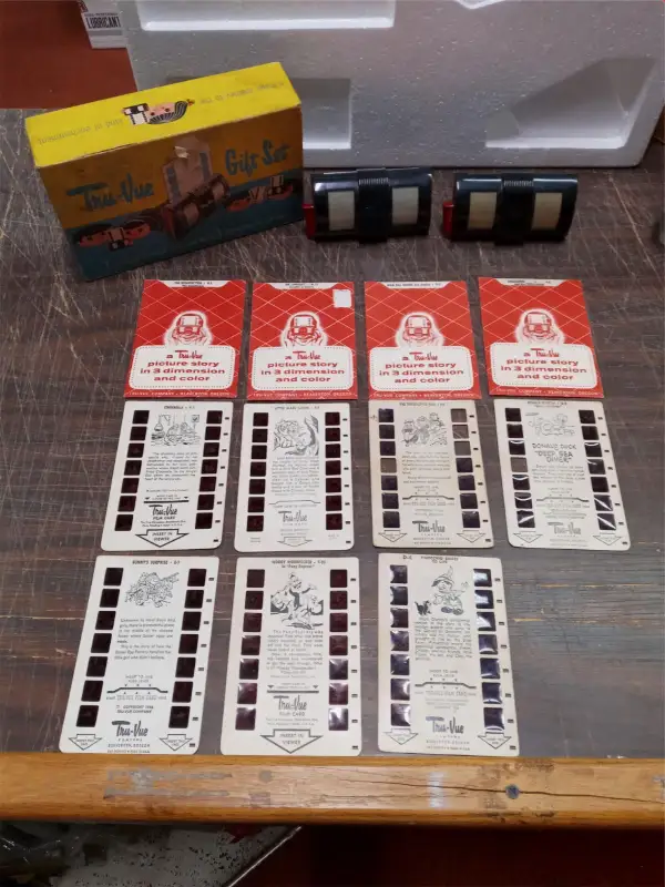 Vtg Tru-Vue Gift Set 1950’s 2 Magic Eyes Viewers & 11 Assorted Photo Cards & Box