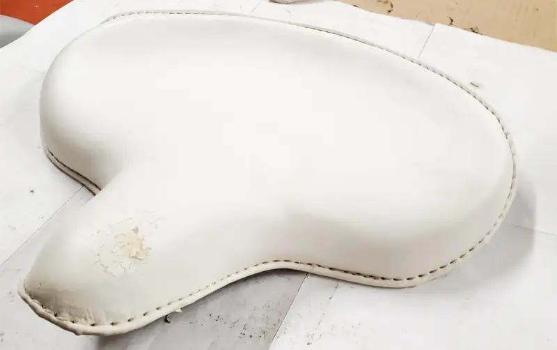White Solo Seat Harley Panhead Knucklehead Flathead Shovelhead 45″ WL UL VL VTG