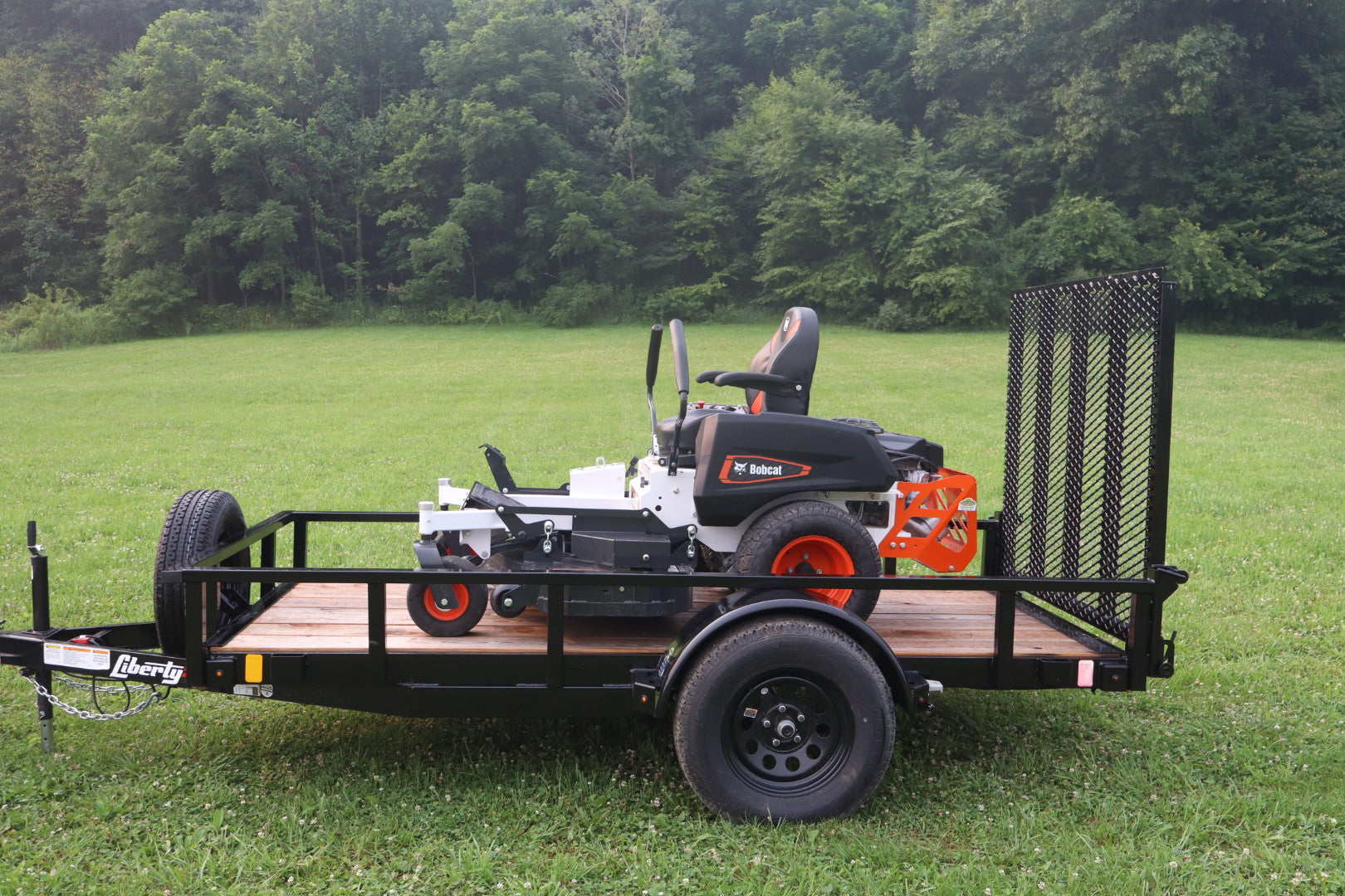 Bobcat ZT2000 Zero Turn & Liberty 60"x10' 3K Trailer Combo - Work Ready