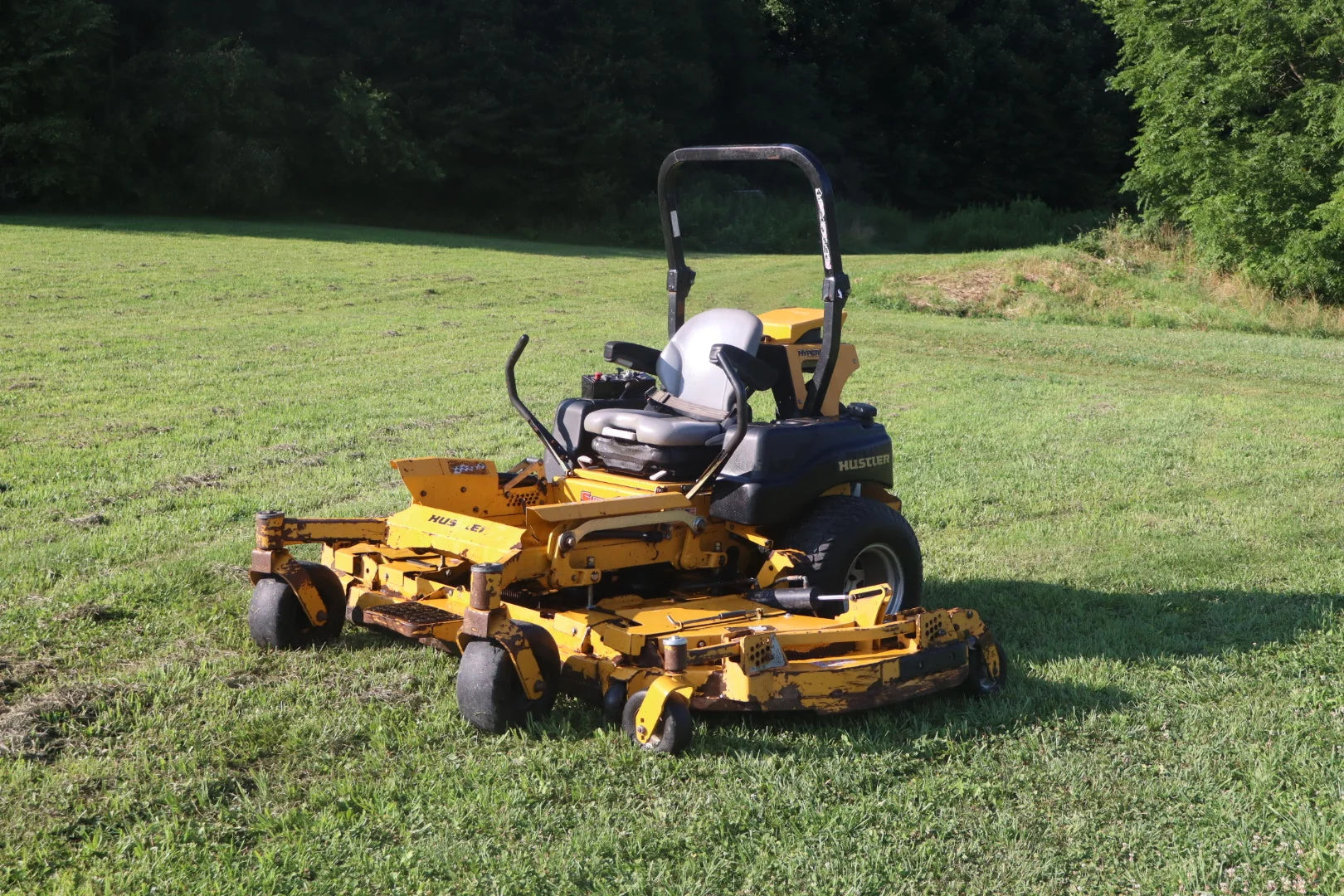 HUSTLER SUPER Z 104" - Used