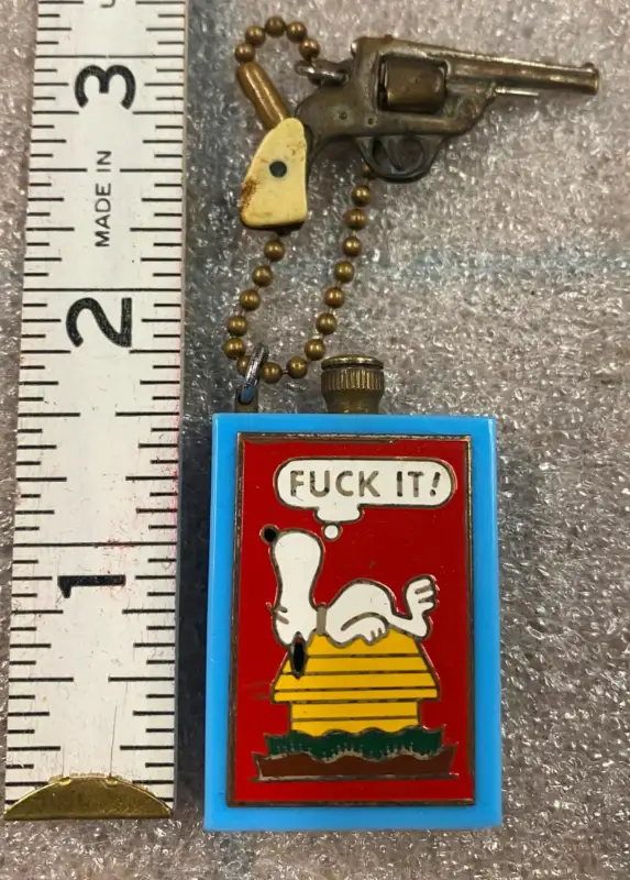 vTG Vietnam War era Snoopy lighter keychain FOB 60’s Peanuts Military Soldier