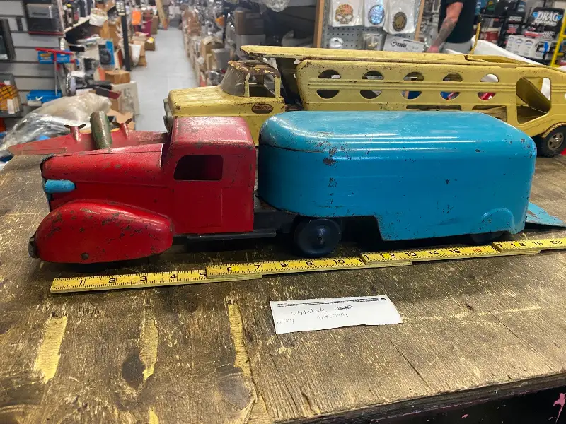 Vtg Tin Wyandotte Truck Trailer 1930’s Antique Toy Highway Tractor Trailer Chevy