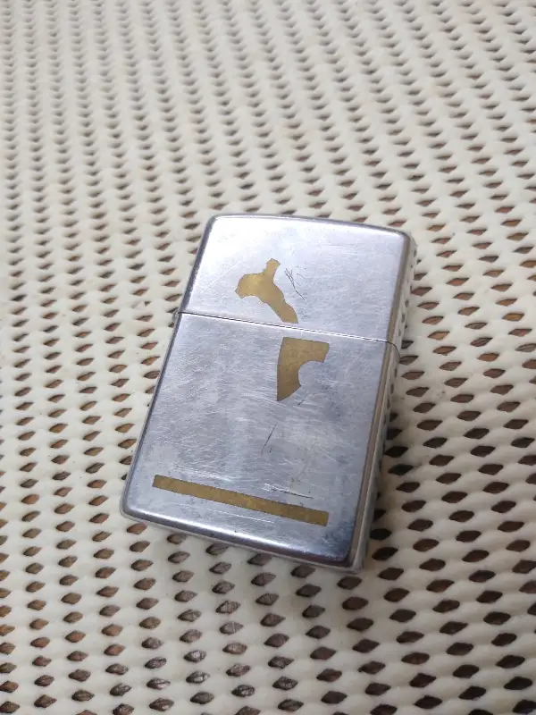 VTG Zippo Regular 1993 Cigarette Lighter Sparks!