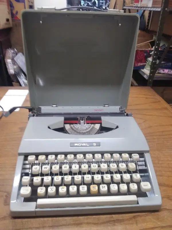 Vtg Royal Signet Portable Manual Typewriter Carrying Case Cover Made in Japan