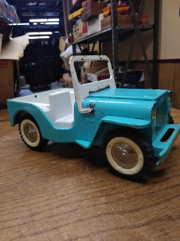Vtg TONKA JEEP Runabout Dispatcher Light Blue Pressed Steel Trailer Hitch 1960’s