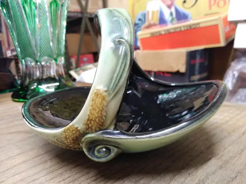 Vtg Unmarked McCoy Holland Pottery Green Black Glazed Basket Candy Dish Planter