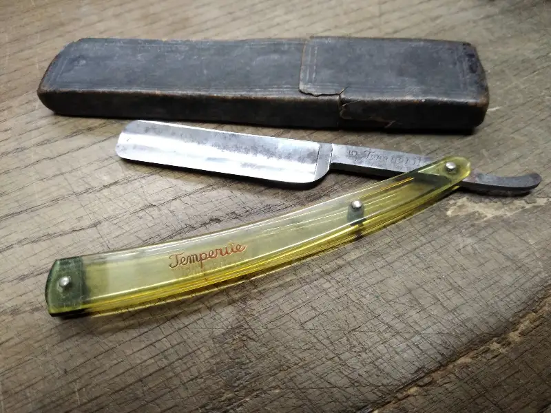 Vtg Temperite 25 Trade Mark By CASE Celluloid Scales Straight Razor w/Box USA!