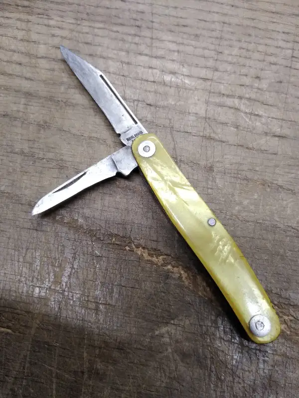 Vtg Royal Brand USA Double Blade Folding Pocket Knife 2.5 Inch Blade