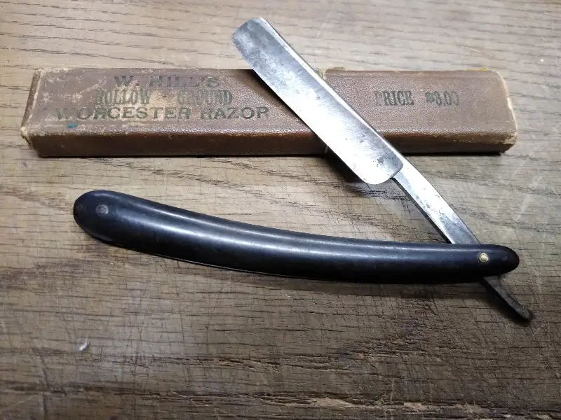Vtg W Hill’s Worcester Razor Company Hollow Ground Straight Razor Original Box!