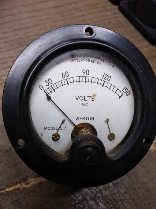 Vtg Weston Electric Inst Co AC Volts 0-150 Model 517 Panel Meter Gauge 2 5/8″