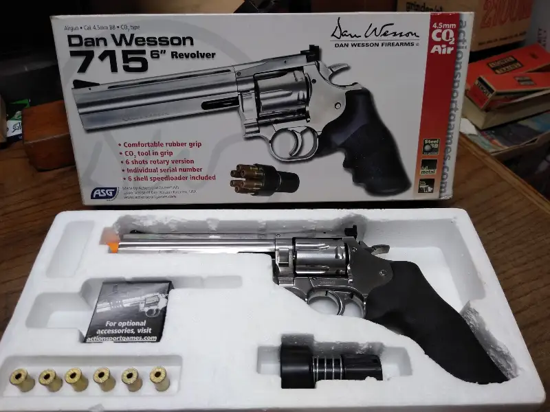 Dan Wesson ASG 715 6″ Revolver CO2 BB Nickel Plate w/Manuals & Box Great Shape!!