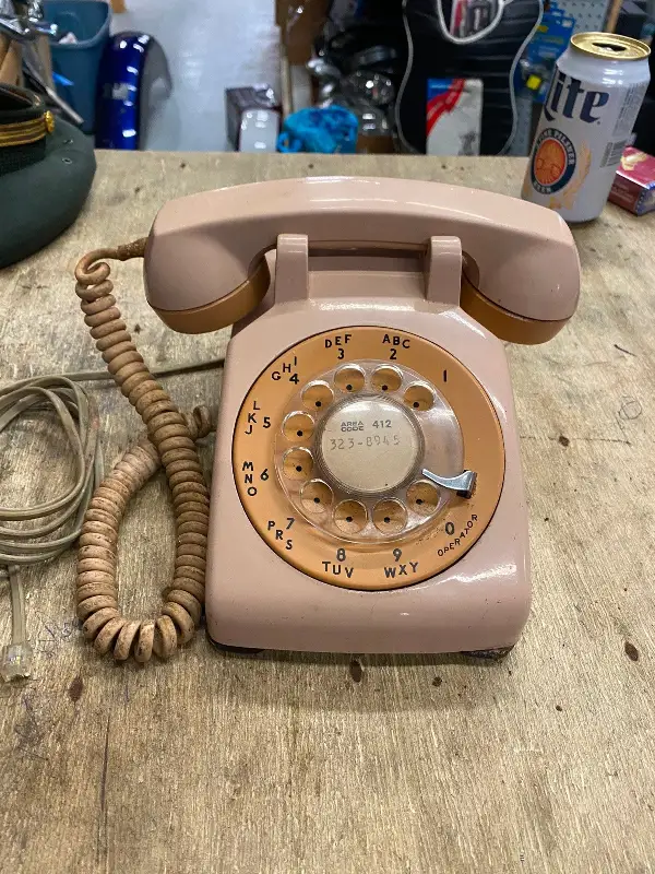 Vtg Rotary Telephone Phone Desk Beige Movie Prop Western electric Bell Systems