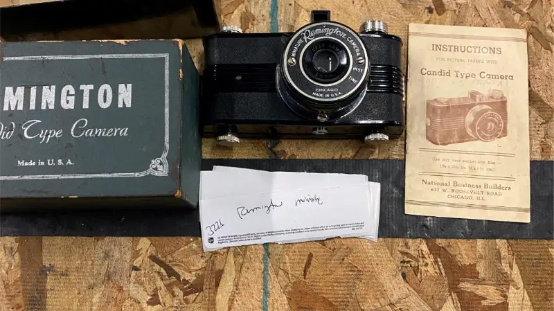 Vtg Remington Miniature Camera Bakelite Candid Mini 40’s Collectible Orig box!