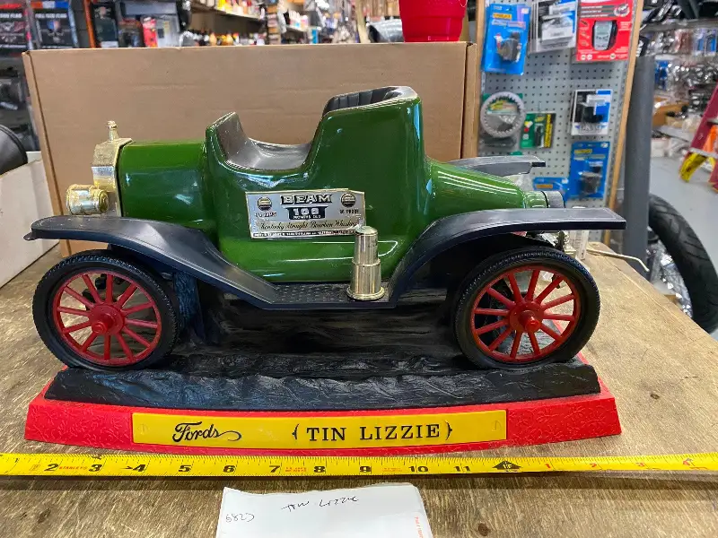 Vtg Tin Lizzy Ford Model T whiskey Decanter Jim Beam Auto Car Green Collectible