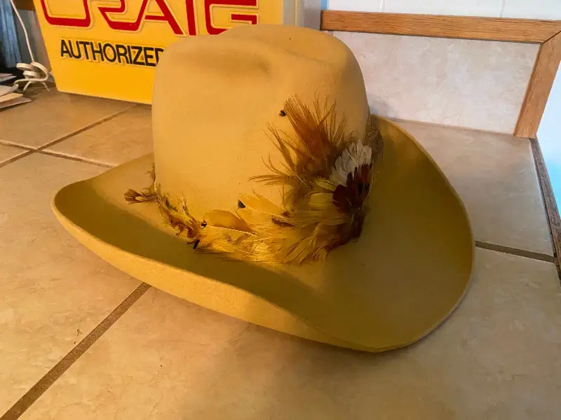 Vtg Stetson 5X Cowboy Rancher Hat Beaver Tan 7 1/2 Western Feathers XXXXX