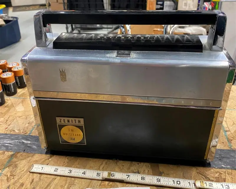 Vtg Zenith Trans-Oceanic Royal 3000-1 multiband radio Transistor Works Am FM 60′