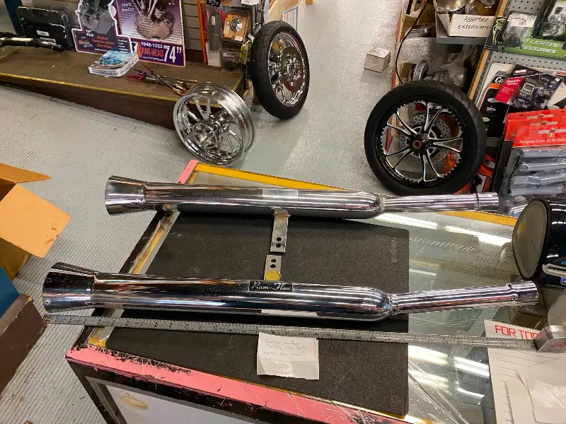 Vtg Ram Flo Mufflers Exhast Honda CB KZ Bell Tip NOS Motorcycle Cafe Racer 70’s