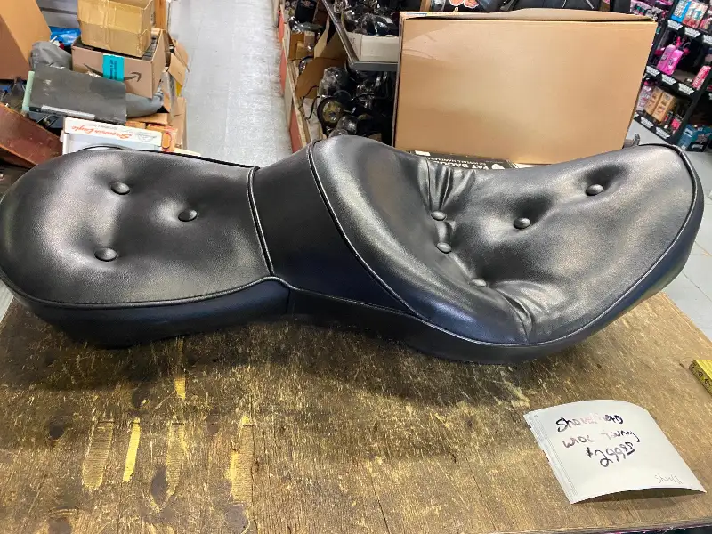 Wide Touring Pillow Seat Harley Shovelhead 58-84 Big Twin Superglide FLH glide
