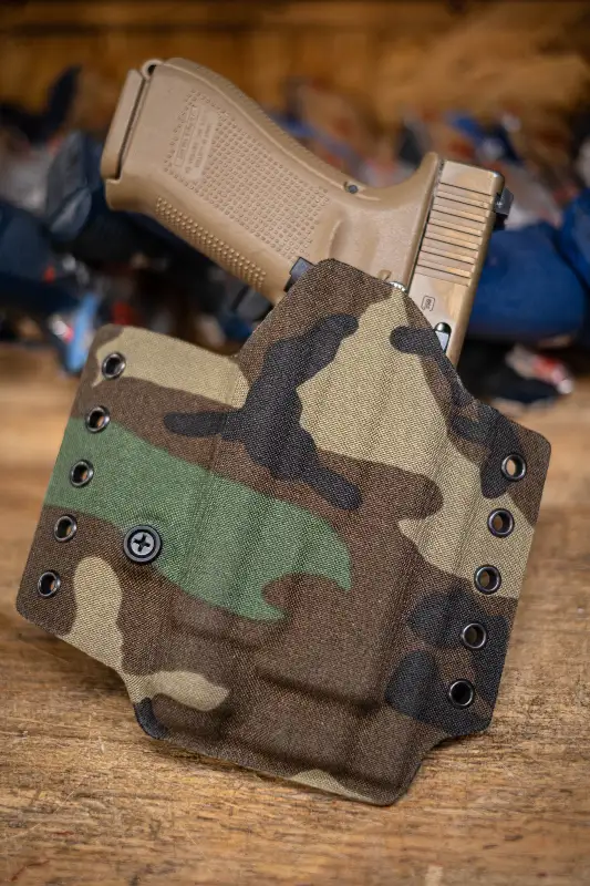 Outside the Waistband (OWB) Light Bearing Kydex Holster