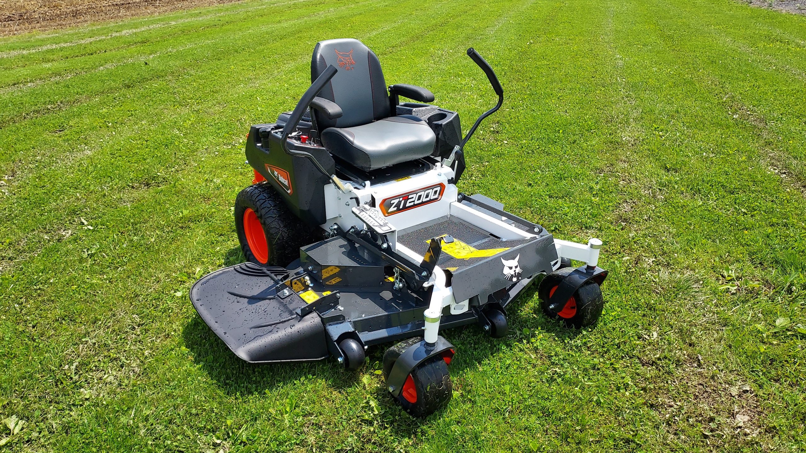 BOBCAT 52" ZT2000