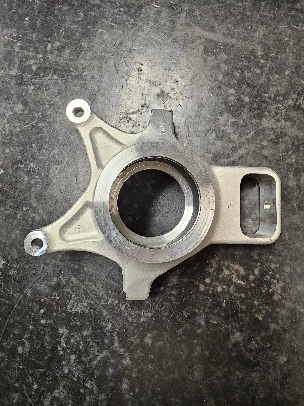 Maverick X3 Rear Left Knuckle